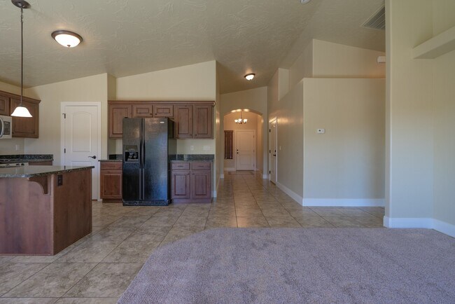 Building Photo - 2031 East Colorado Drive