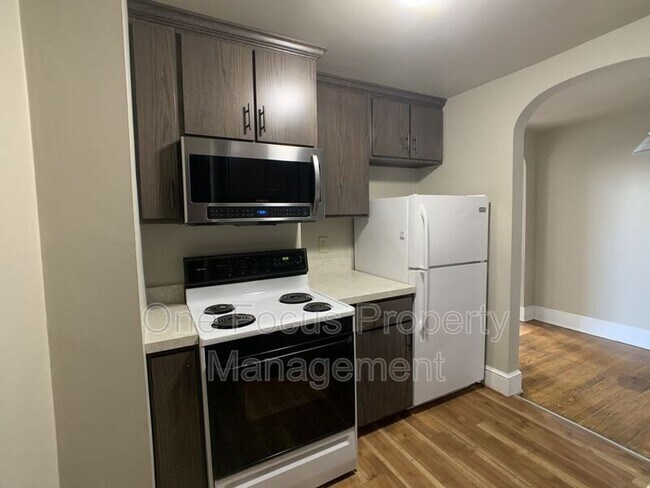 Building Photo - 307 N Vesper St