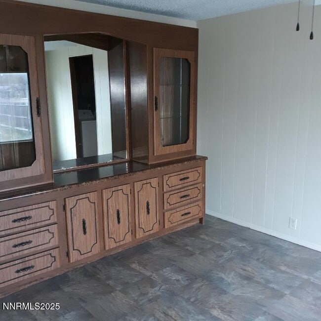 Building Photo - 630 Irish American Rd