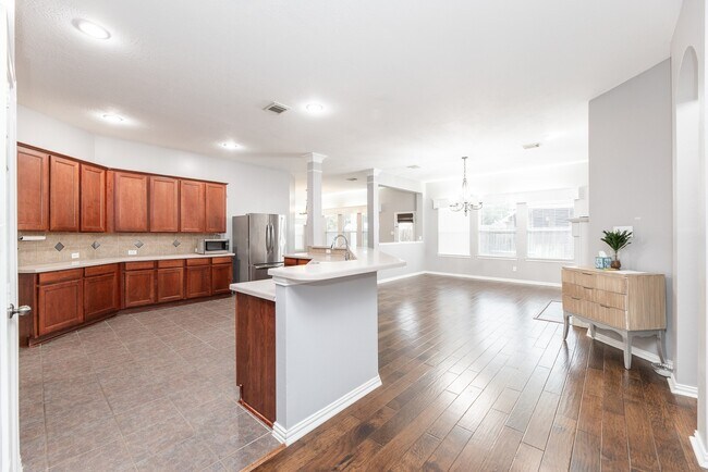 Building Photo - 8819 Rocky Knoll Ln