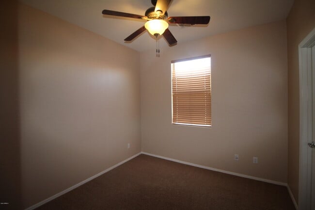 Building Photo - 3808 E Flower Ct