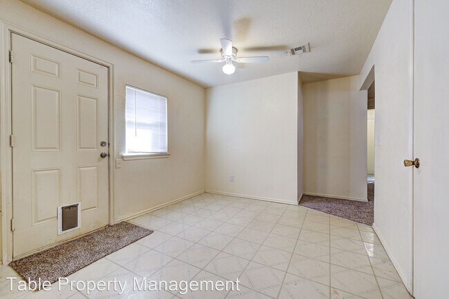 Building Photo - 5316 S Briarwood Dr