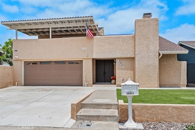 Primary Photo - 26451 Vía Juanita