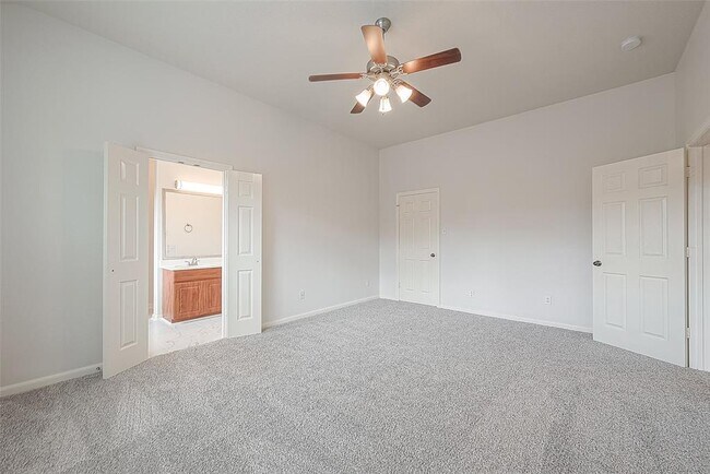 Building Photo - 988 Arbor Crossing
