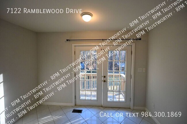 Building Photo - 7122 Ramblewood Dr