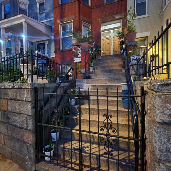 Building Photo - 1737 North Capitol St NE