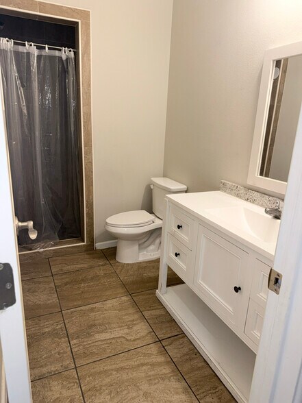 Building Photo - 3300 N Moorefield Rd