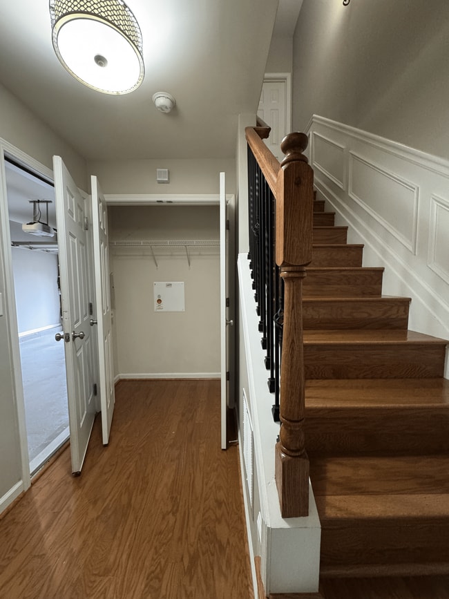 Building Photo - 1356 Thornborough Dr
