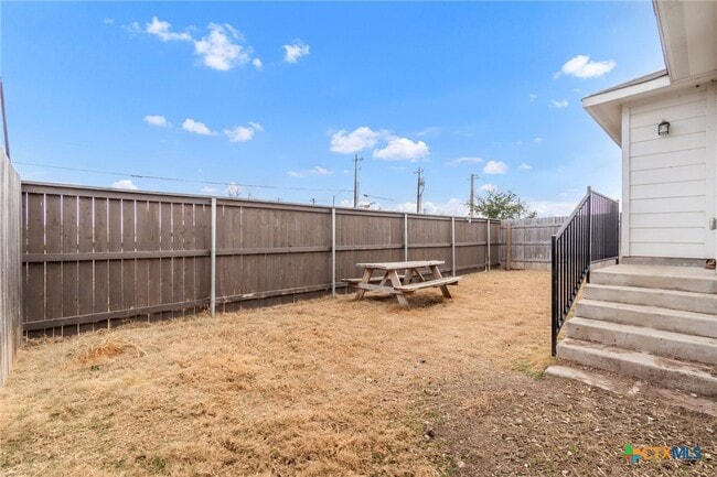 Building Photo - 460 Delta Crst