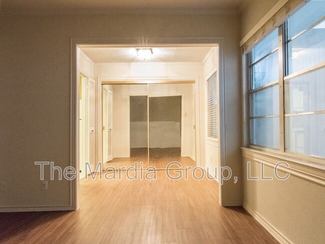 Building Photo - 4311 Cole Ave