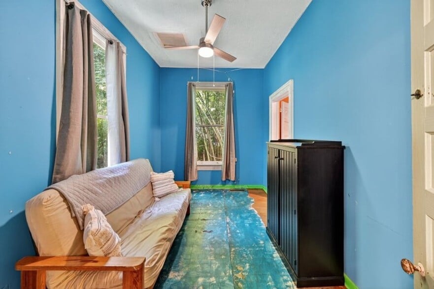 Building Photo - 1455 E Broad St