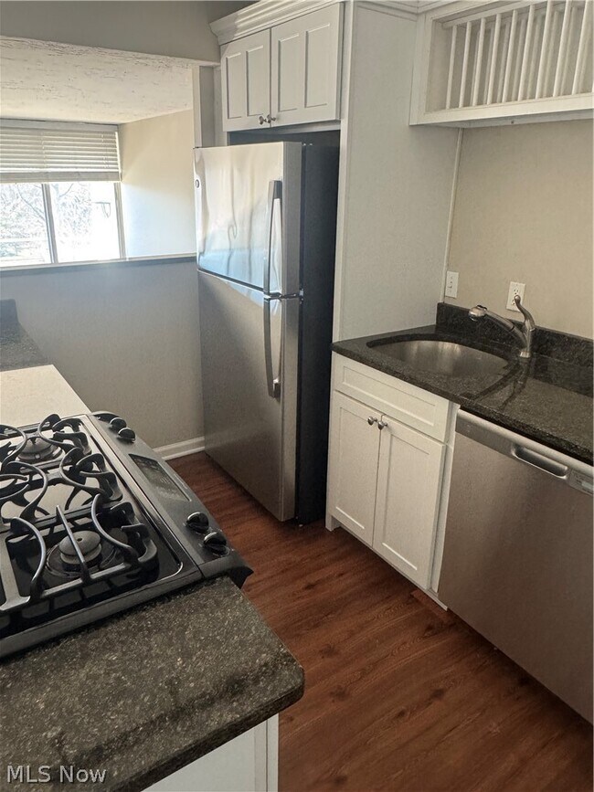 Building Photo - 12900 Lake Ave