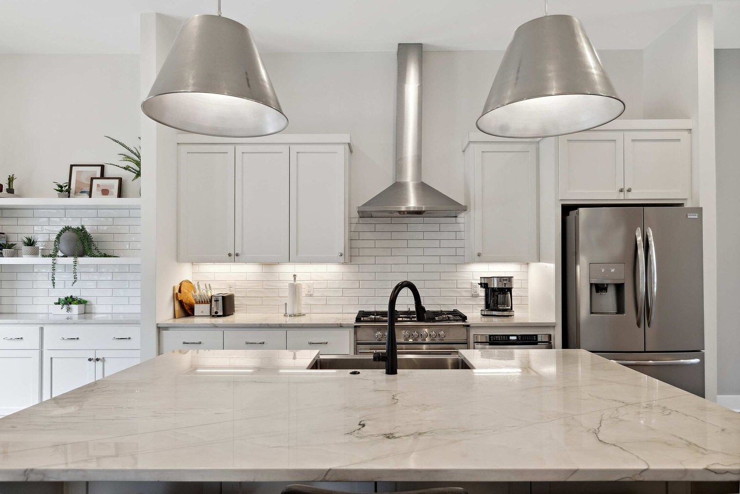 Building Photo - 3206 West End Cir