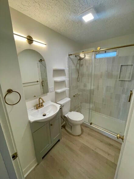 Building Photo - 818 S 1100 E