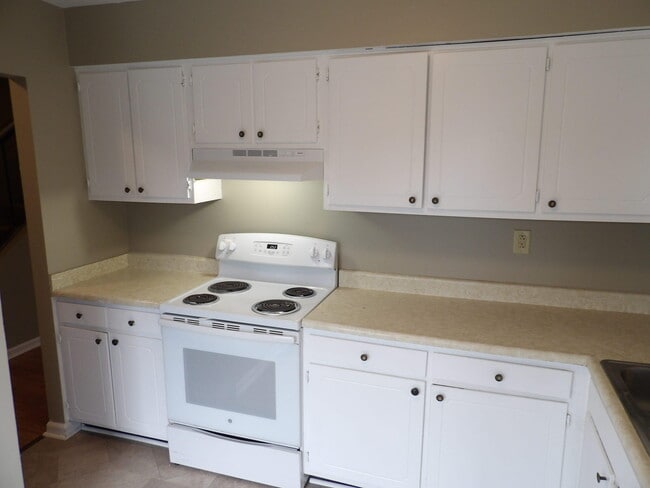 Building Photo - 409 Ridgewood Ln