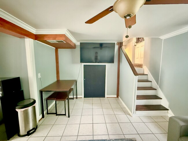 Building Photo - 1 Gibbs Cir