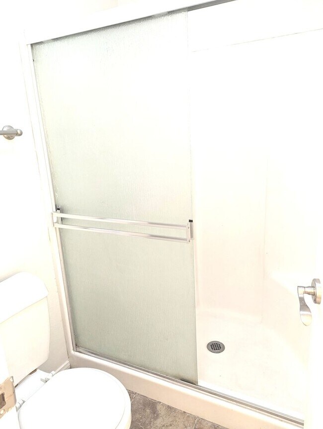 Building Photo - Very nice2 bedroom 2 bath Codo