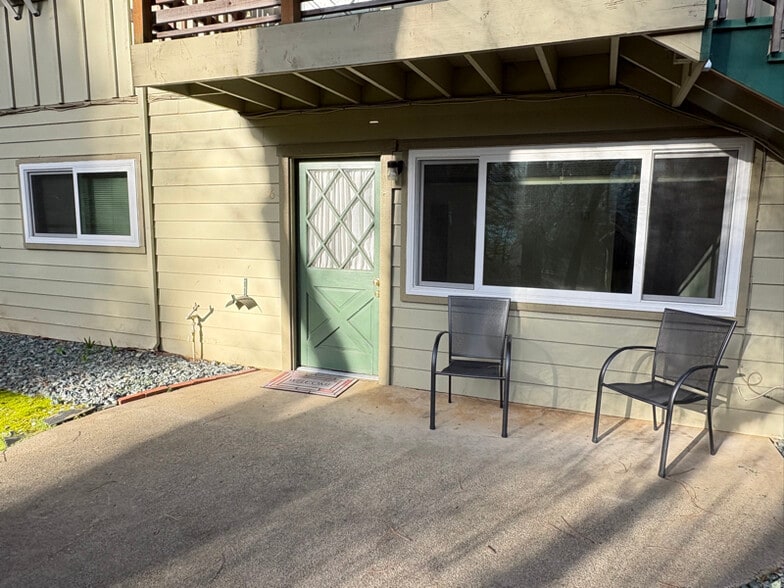 Building Photo - 3075 Miles Way