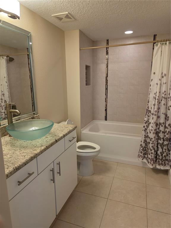 Building Photo - 111 E Monument Ave