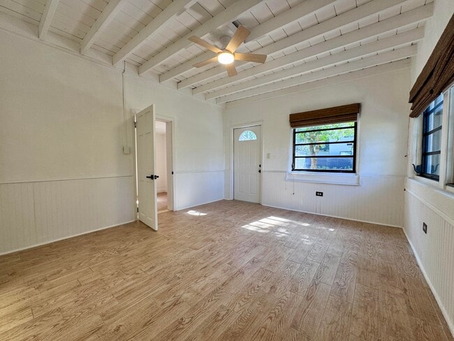 Building Photo - 2390 SW 18th Ave