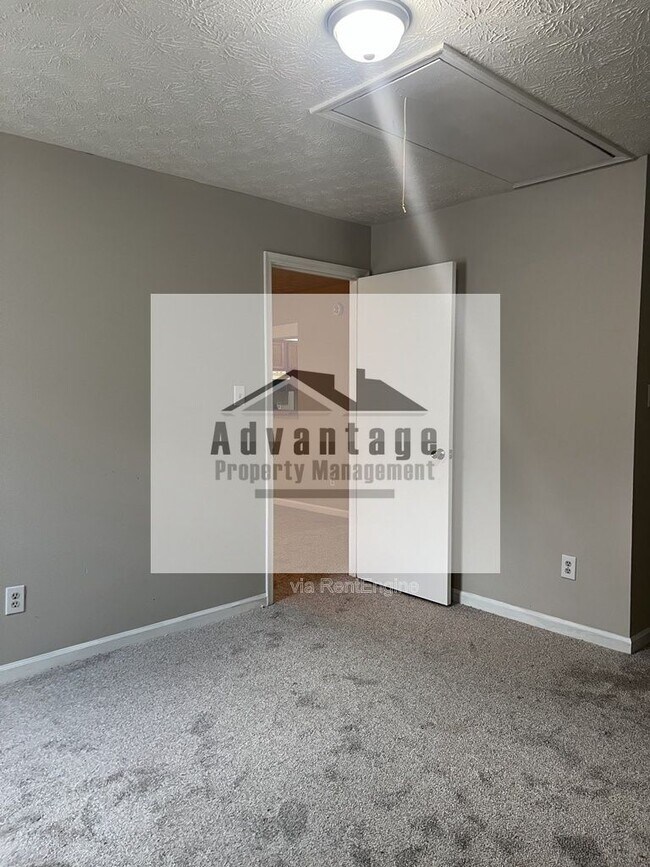 Building Photo - 980 Ohara Dr