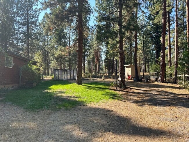 Building Photo - 2659 OR-422