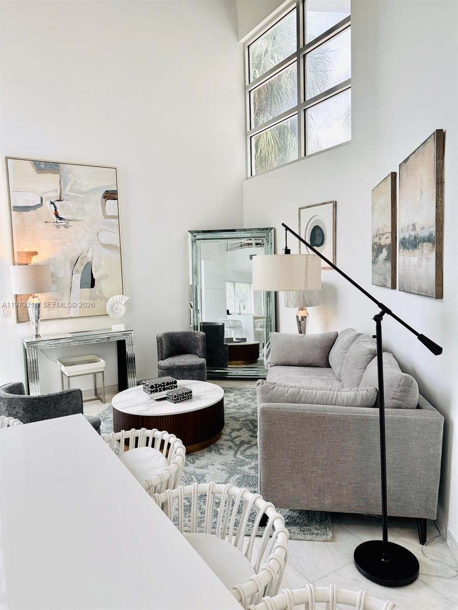 Building Photo - 7700 Collins Ave