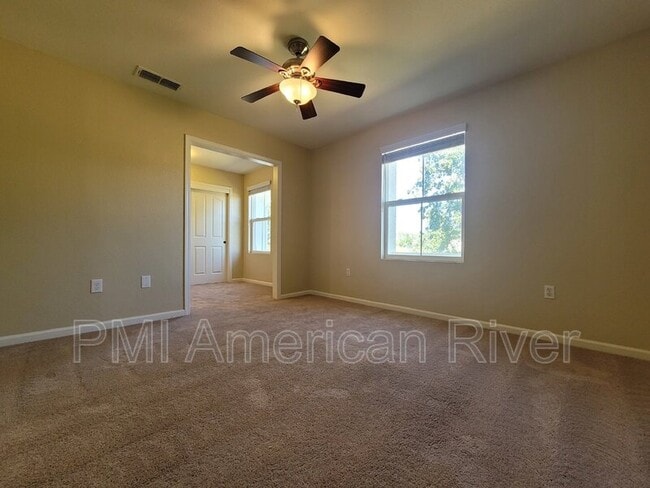 Building Photo - 3304 Esplanade Cir