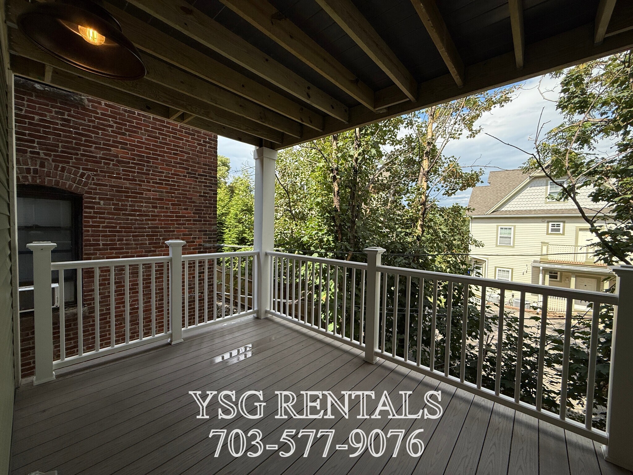 Building Photo - 14 Dorr St