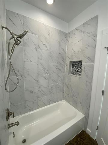 Building Photo - 104 E Forest Ave