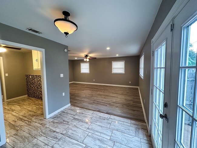 Building Photo - 2801 53rd St