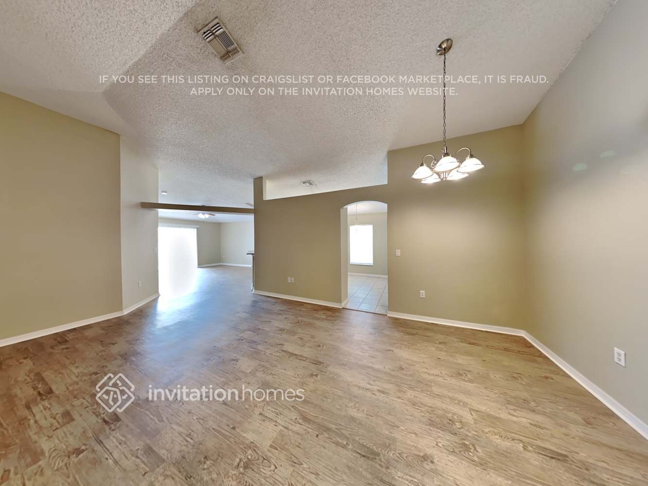 Building Photo - 709 Jessamine Dr