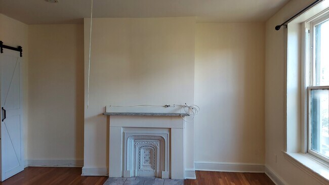Primary Photo - 1004 M St NW