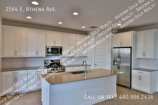 Building Photo - 2564 E Athena Ave