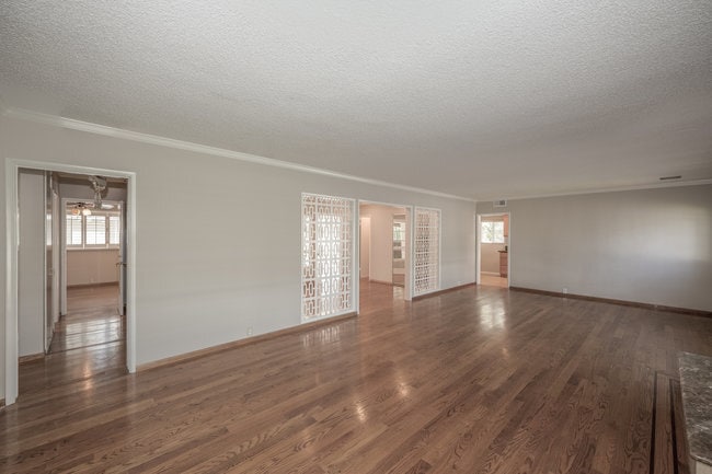 Building Photo - 832 Coolidge Dr