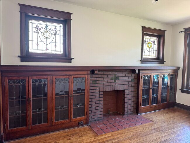 Building Photo - 2601 S Kingshighway Blvd