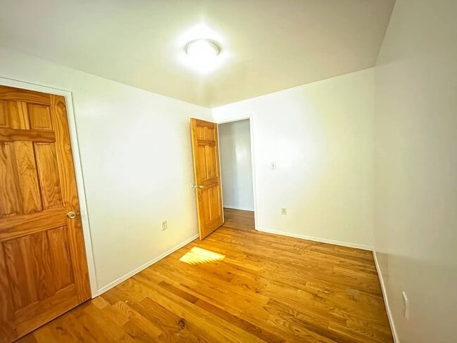 Building Photo - 134 rd