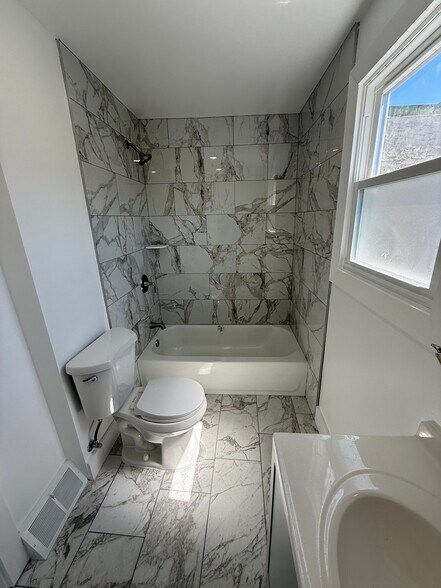 Building Photo - 3135 Agate St