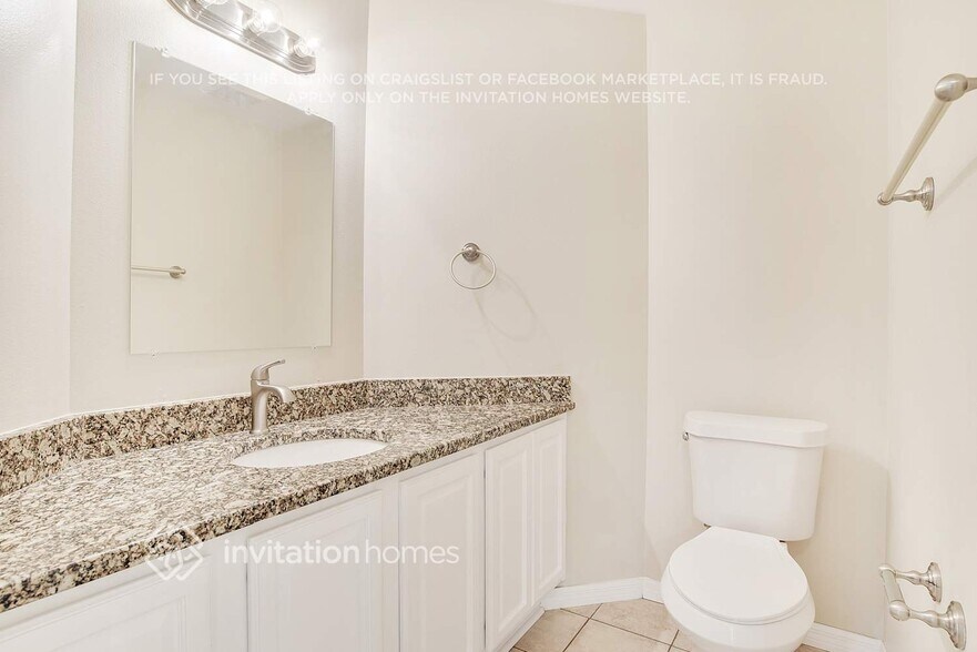 Building Photo - 7455 High Lake Dr