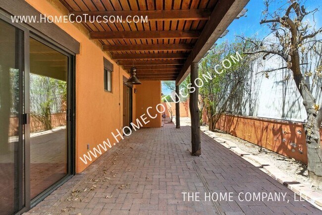 Building Photo - 1921 S Doubletree Ln