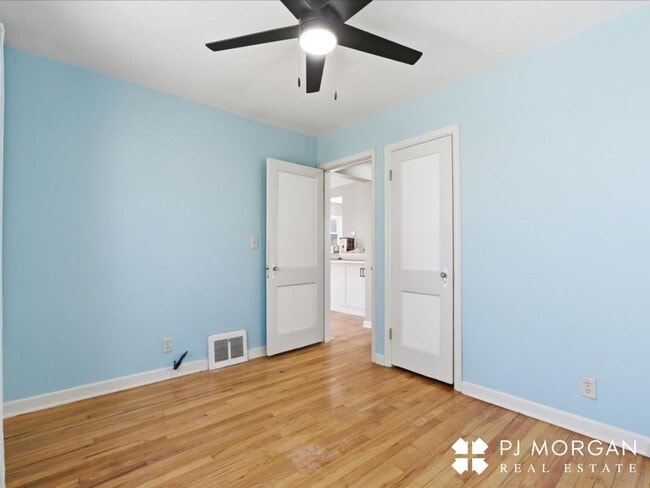 Building Photo - 830 S 49th Ave