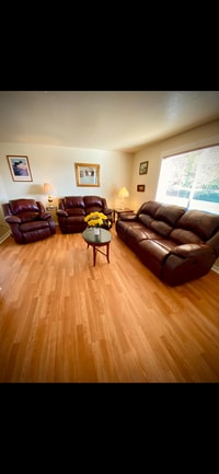 Building Photo - 1213 Barclay Ln