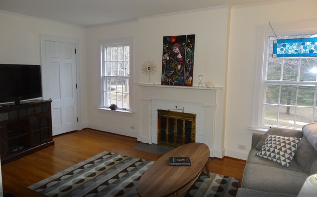 Living Room - 2001 Waite Ave