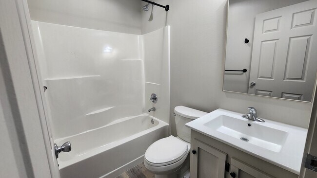 Building Photo - 347 L-12