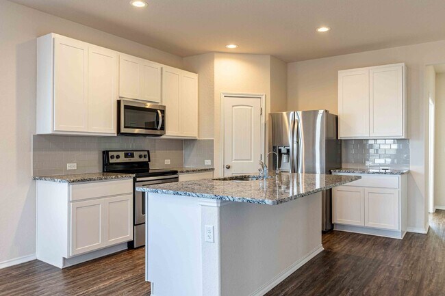 Building Photo - 11219 Pomona Park