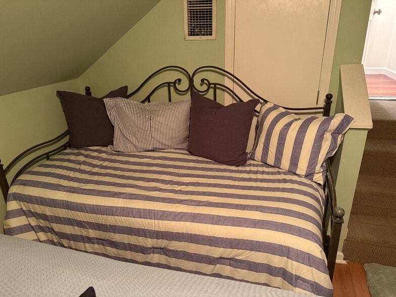 Building Photo - 3842 SW St Lucie Ln