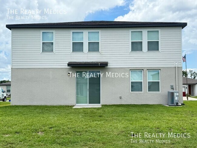 Building Photo - 3505 Bonsilva St