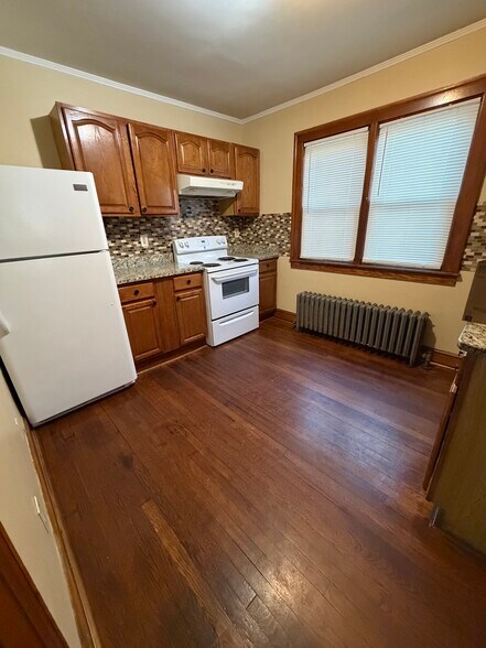 Kitchen - 23 Harbison Ave
