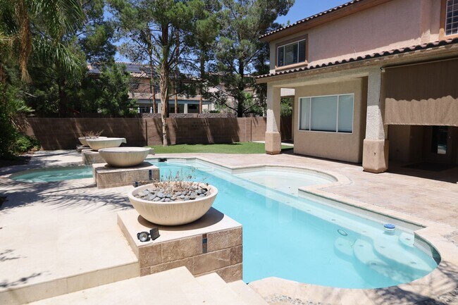 Building Photo - Fully Upgraded 5 Bedroom 4.5 Bathroom in Guard Gated Foothills Community!