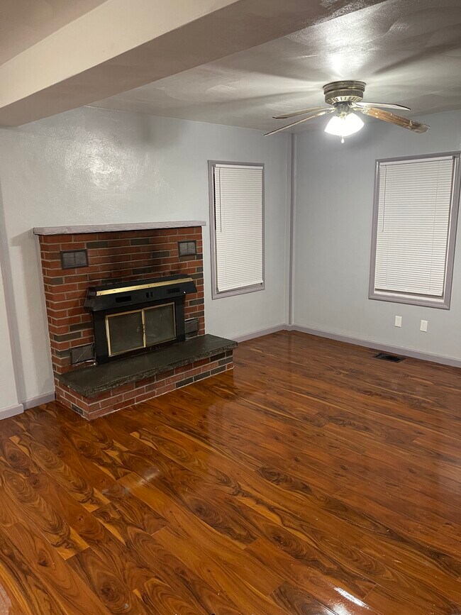 Building Photo - 3422 Vestal Rd